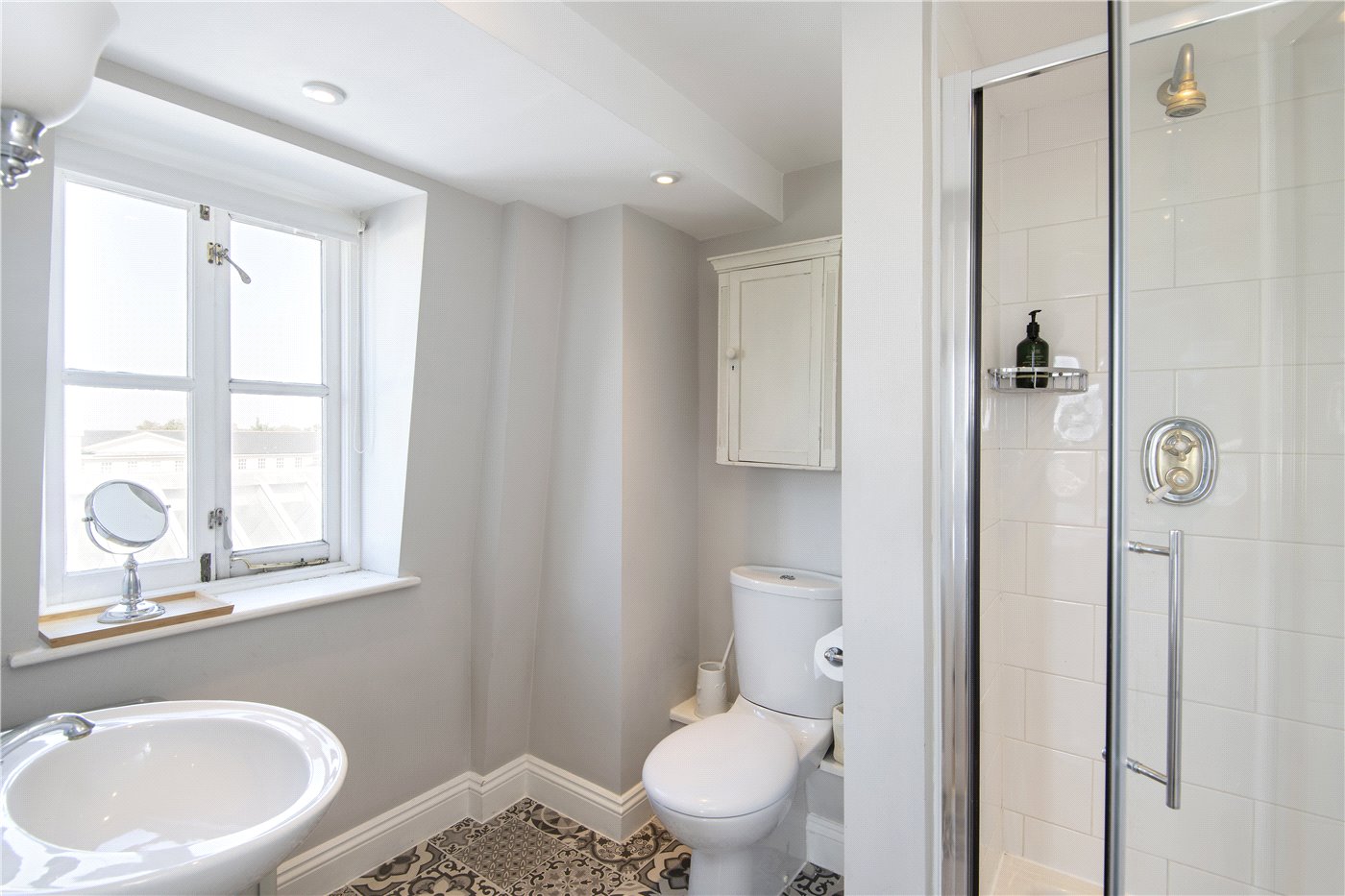 En-Suite Bathroom